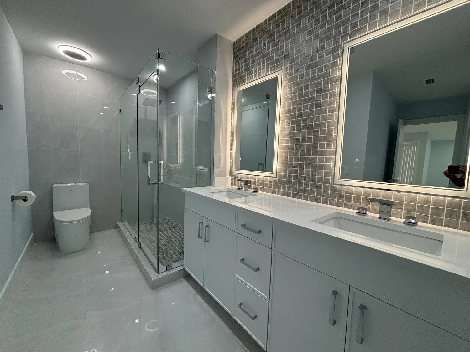 Mosaic Accent Wall Bathroom