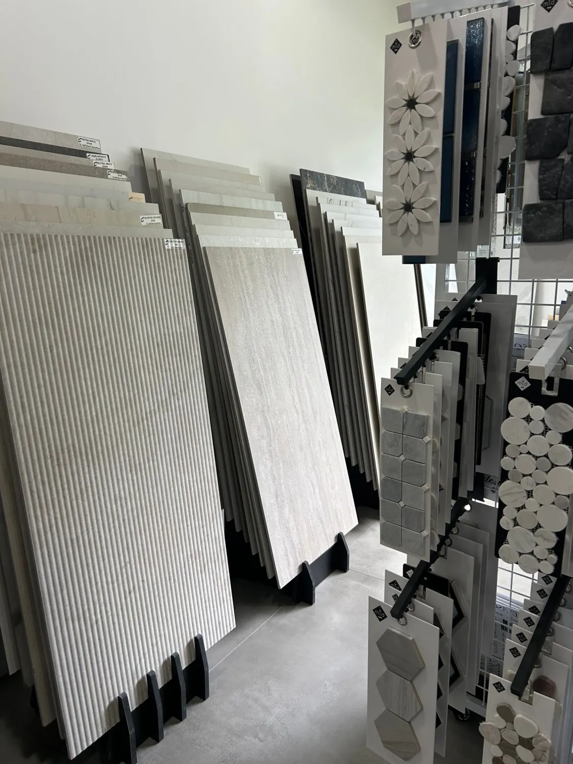 Mosaic & Textured Tile Displays