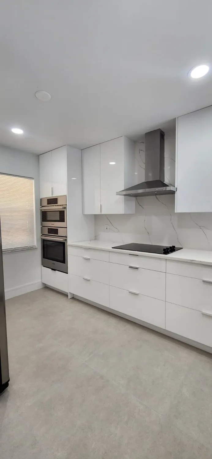 Bright Family Kitchen
