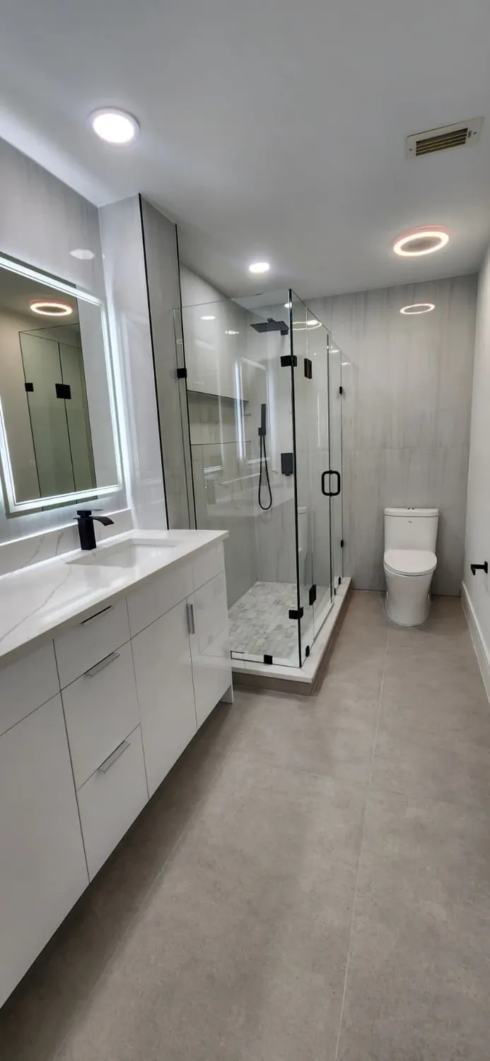 Frameless Glass Shower