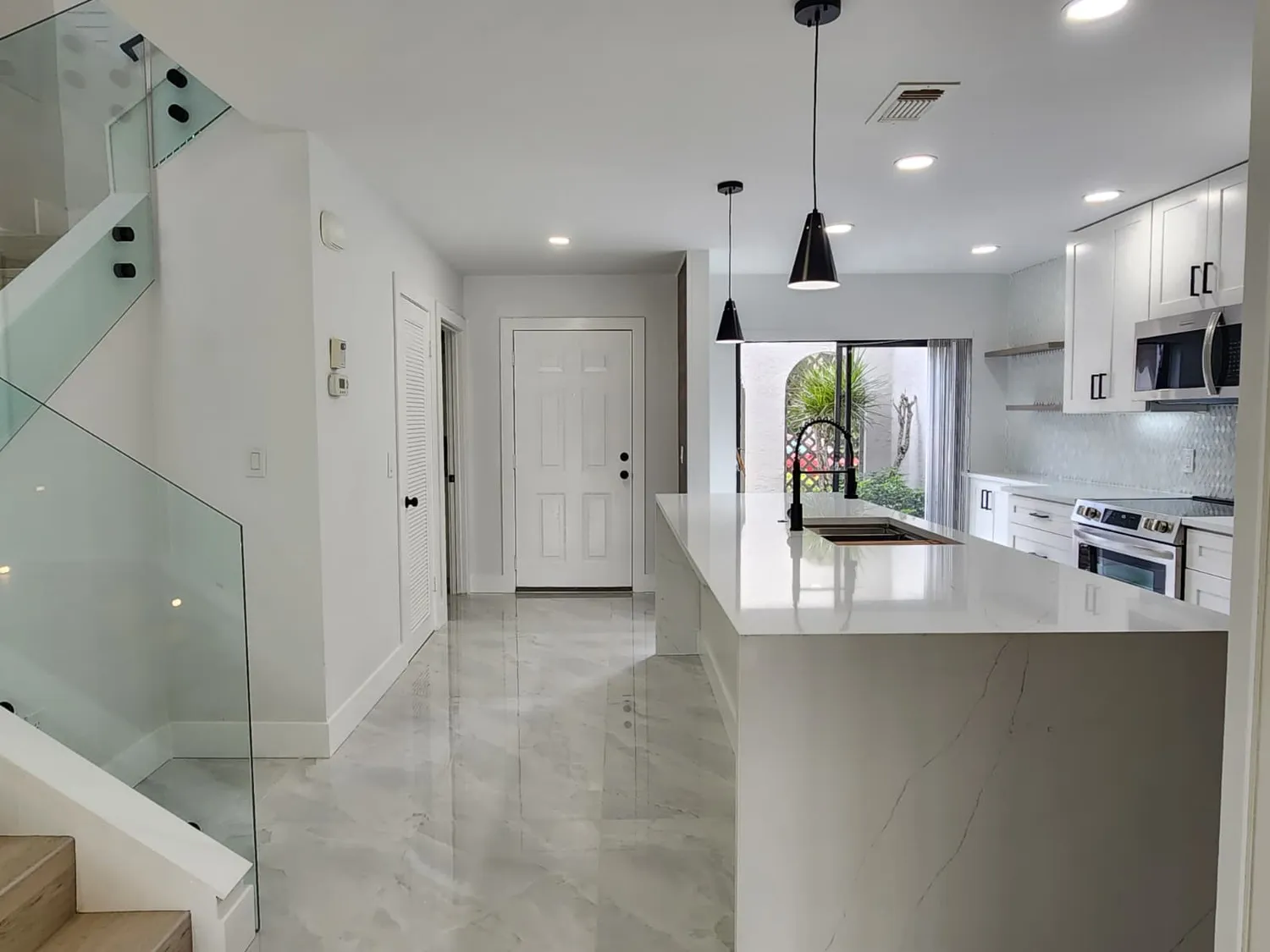 Bright Family Kitchen